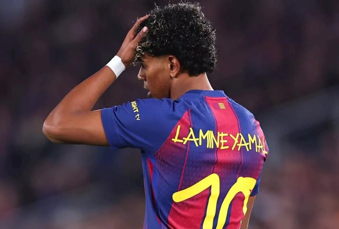 Lamine Yamal wearing Anna's Typography.